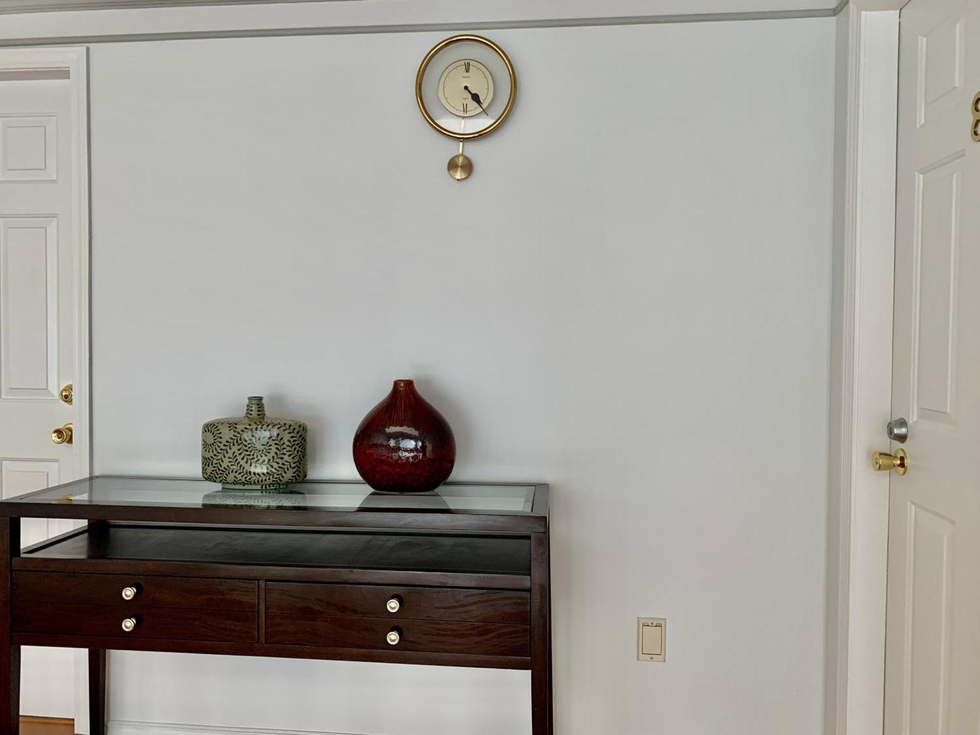 One Bedroom Queen Bed Sharing Washroom In Tiger Sweet House License## 리치먼드 외부 사진